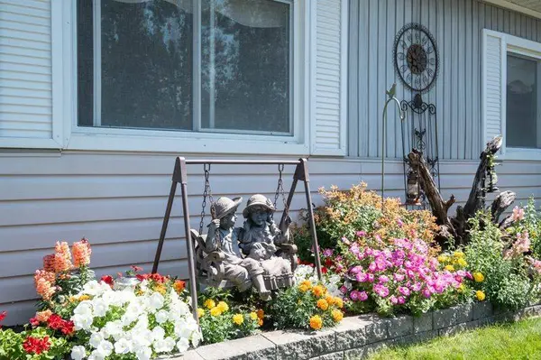 1 Western AVE, Innisfil, ON L9S 1L7