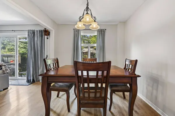 78 Wallace DR, Barrie, ON L4N 7E1