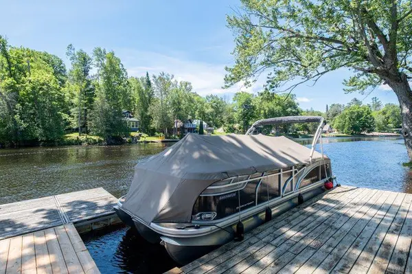1123 Severn River RD, Gravenhurst, ON P0E 1N0