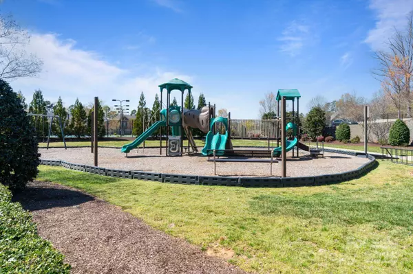 7116 Brookline PL, Huntersville, NC 28078