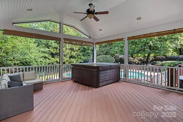 9624 Barnburgh LN, Huntersville, NC 28078