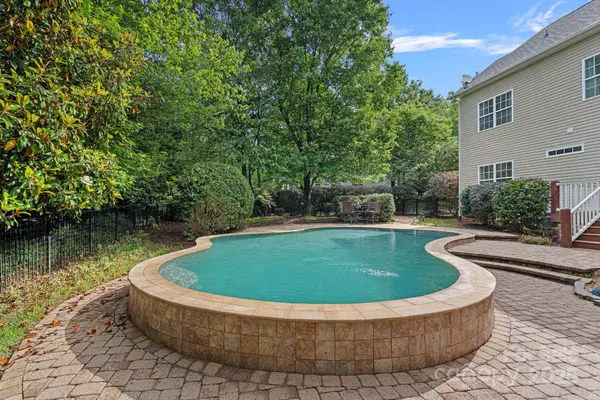 9624 Barnburgh LN, Huntersville, NC 28078