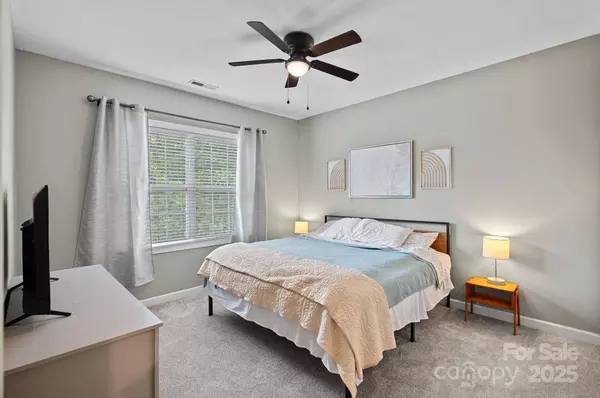 9624 Barnburgh LN, Huntersville, NC 28078