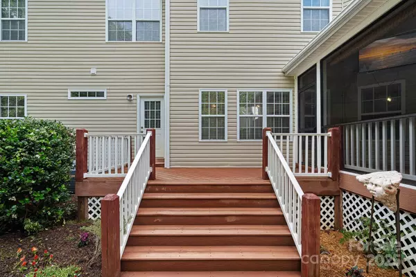 9624 Barnburgh LN, Huntersville, NC 28078
