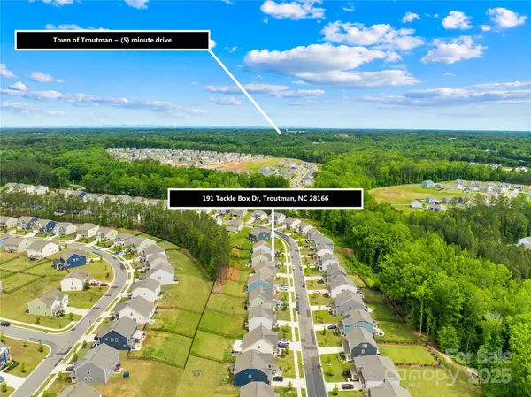 191 Tackle Box DR, Troutman, NC 28166