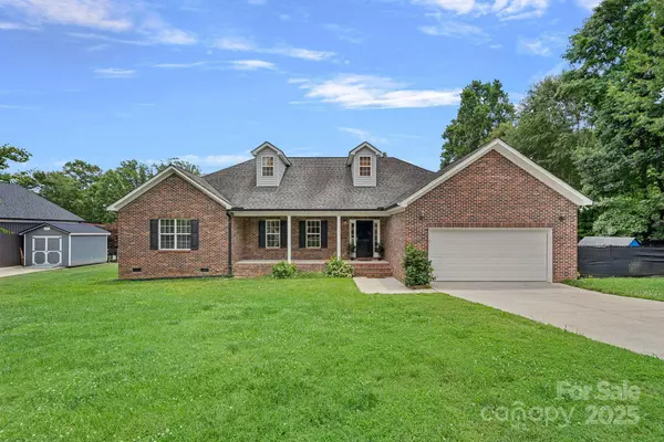 7478 Pine Ridge DR, Denver, NC 28037