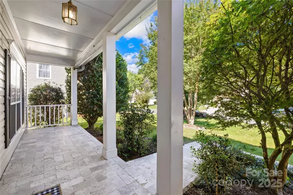 8938 Raven Park DR, Charlotte, NC 28216