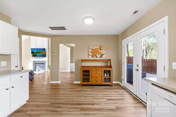 9341 Stawell DR, Huntersville, NC 28078