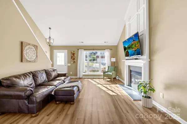 9341 Stawell DR, Huntersville, NC 28078