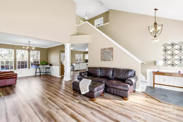 9341 Stawell DR, Huntersville, NC 28078