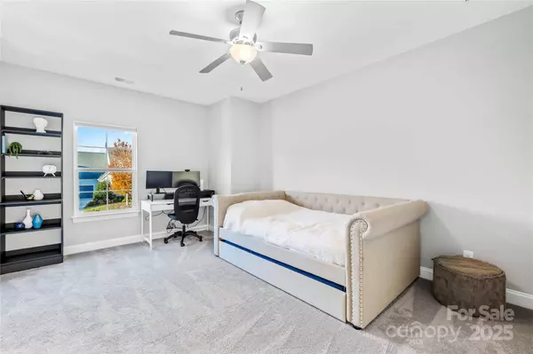 9509 Pacing LN NW, Concord, NC 28027