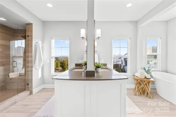 9509 Pacing LN NW, Concord, NC 28027