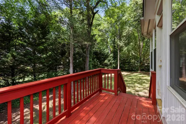 16017 Chiltern LN, Huntersville, NC 28078