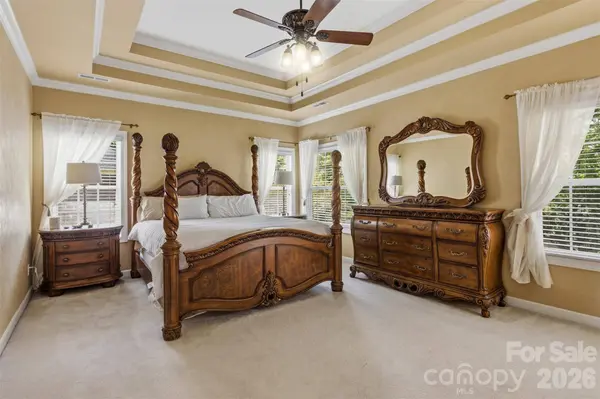 16017 Chiltern LN, Huntersville, NC 28078
