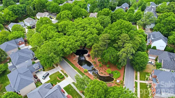 16017 Chiltern LN, Huntersville, NC 28078