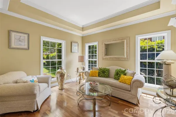 16017 Chiltern LN, Huntersville, NC 28078
