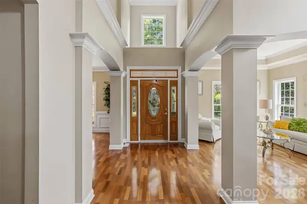 16017 Chiltern LN, Huntersville, NC 28078