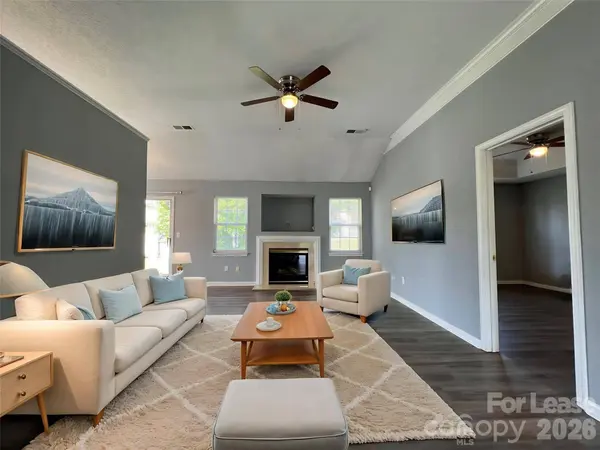 10322 Layton Ridge LN, Charlotte, NC 28214