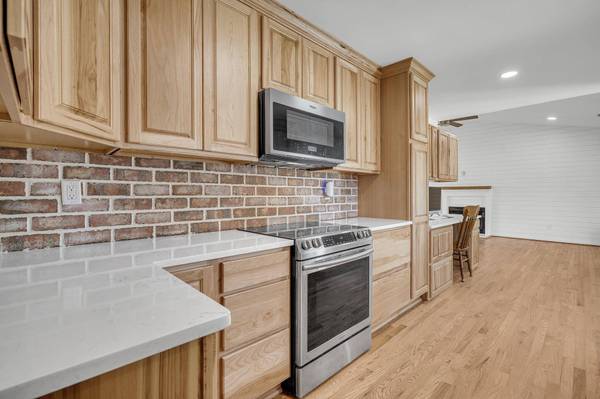217 Mini Farm Rd, Bonneau, SC 29431
