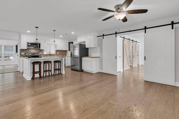 105 Evatt Dr, Goose Creek, SC 29445