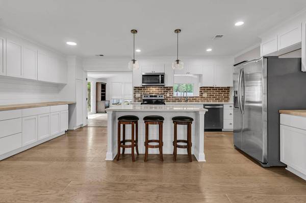 105 Evatt Dr, Goose Creek, SC 29445