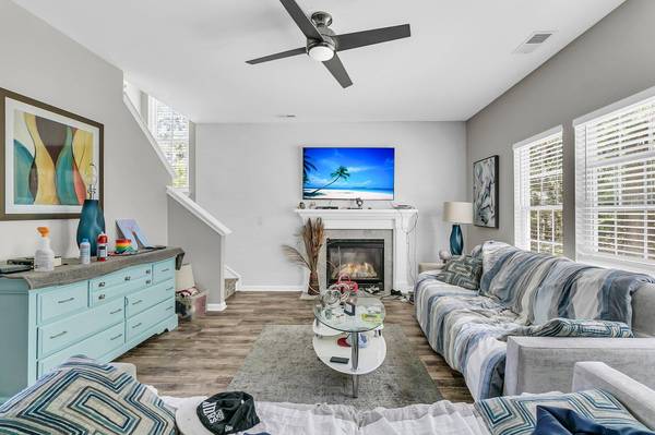 113 Southernwood Dr, Ladson, SC 29456