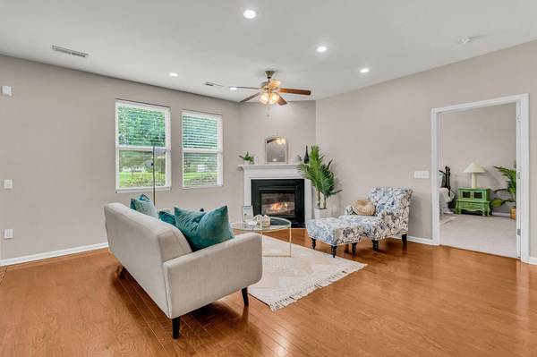 241 Clayburne Dr, Goose Creek, SC 29445