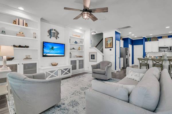 2028 Kings Gate Ln, Mount Pleasant, SC 29466