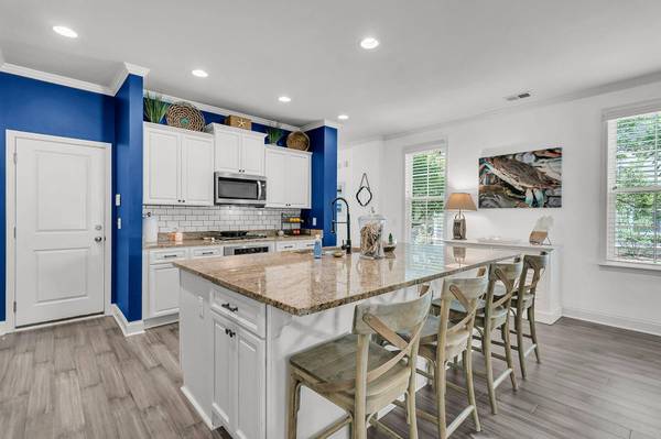 2028 Kings Gate Ln, Mount Pleasant, SC 29466