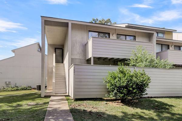 1005 Waterwood Dr, Goose Creek, SC 29445