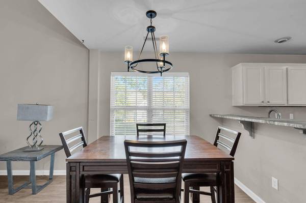 201 Darcy Ave, Goose Creek, SC 29445