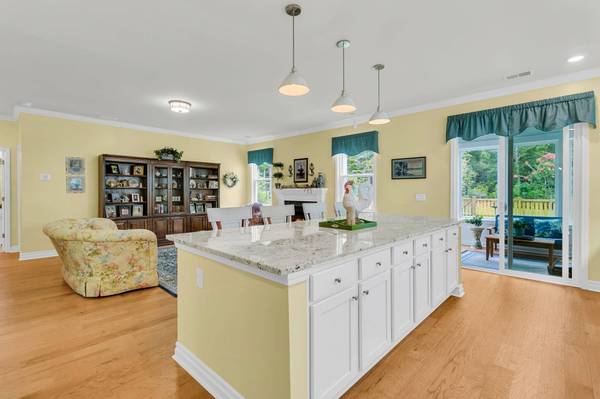 136 Brant Dr, Summerville, SC 29483