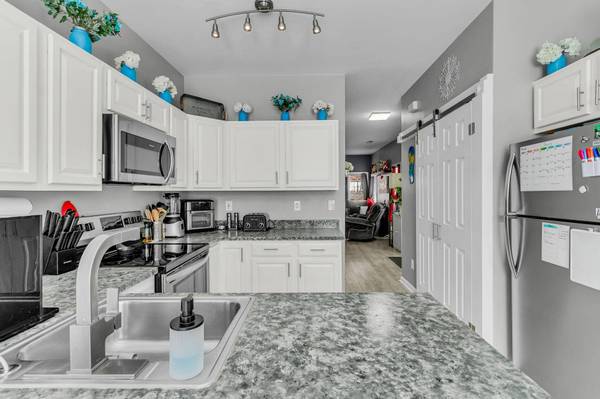 169 Grand Oaks Dr, Ladson, SC 29456