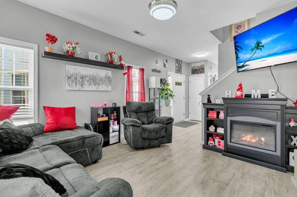 169 Grand Oaks Dr, Ladson, SC 29456