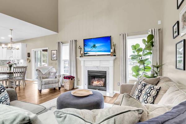 147 Dasharon Ln, Goose Creek, SC 29445