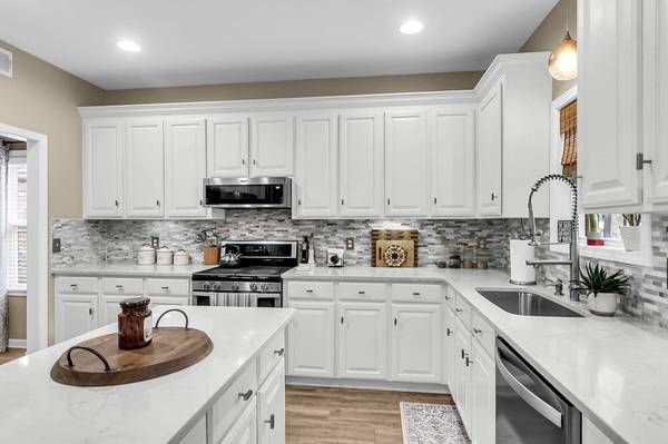 147 Dasharon Ln, Goose Creek, SC 29445