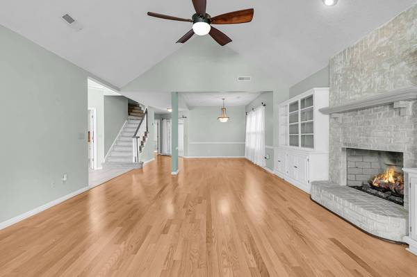 104 Dresden Dr, Goose Creek, SC 29445