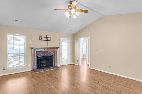 102 Westerly, Goose Creek, SC 29445