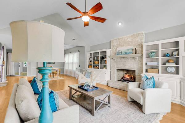 104 Dresden Dr, Goose Creek, SC 29445