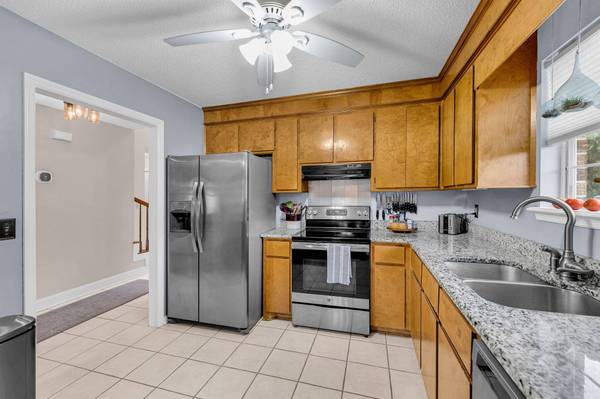 136 Stewart St, Goose Creek, SC 29445