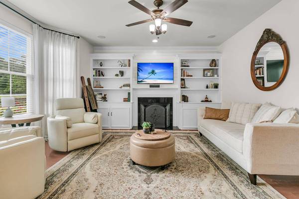 302 Freeland Way, Moncks Corner, SC 29461