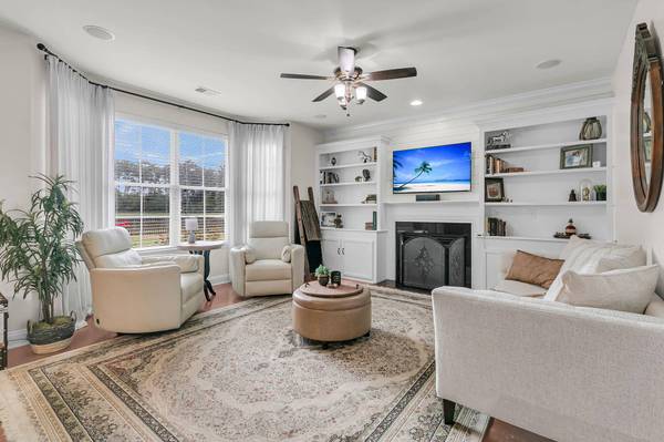 302 Freeland Way, Moncks Corner, SC 29461