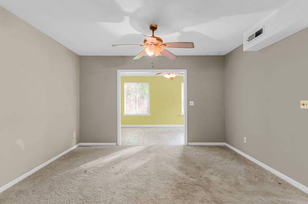 105 Bridgecreek Dr, Goose Creek, SC 29445