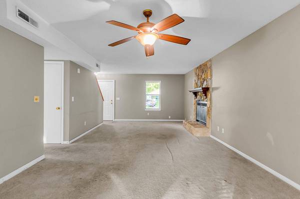 105 Bridgecreek Dr, Goose Creek, SC 29445