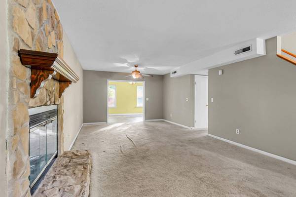 105 Bridgecreek Dr, Goose Creek, SC 29445