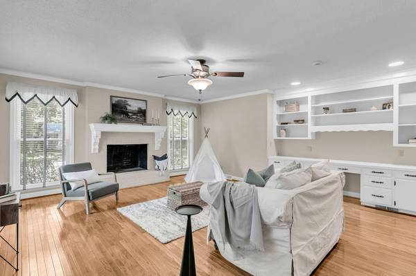 1527 Pinopolis Rd, Moncks Corner, SC 29461