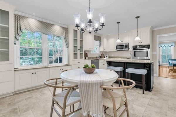1527 Pinopolis Rd, Moncks Corner, SC 29461