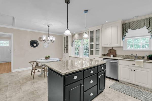 1527 Pinopolis Rd, Moncks Corner, SC 29461