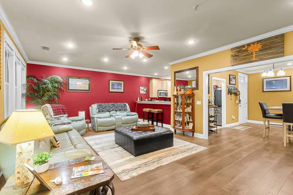 5508 Colonial Chatsworth Cir, North Charleston, SC 29418