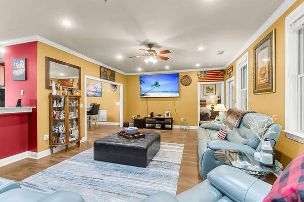 5508 Colonial Chatsworth Cir, North Charleston, SC 29418